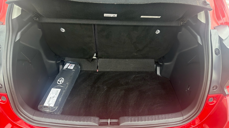 Toyota Yaris 1.5 Hybrid Design 5dr CVT Hybrid Hatchback